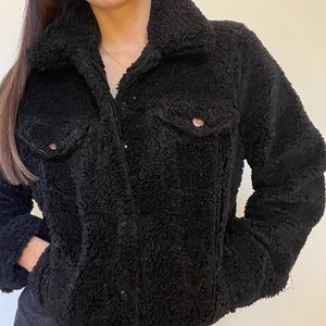 Sherpa Jacket Black NWOT - Size: Small - Olivaceous